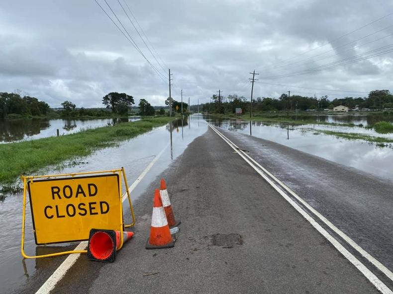 Wilberforce Road at Buttsworth Creek